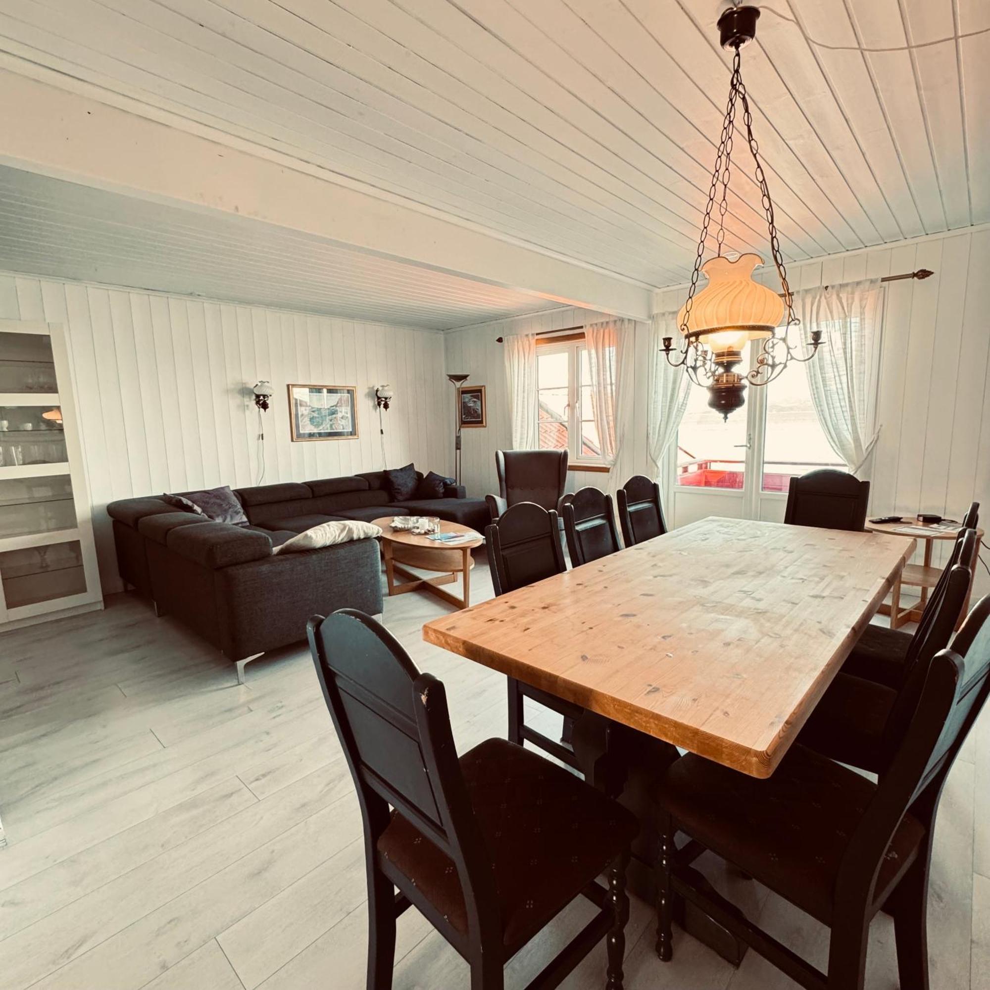 Sjoberg Hotell Og Ferie Leiligheter Osthusvik Ngoại thất bức ảnh