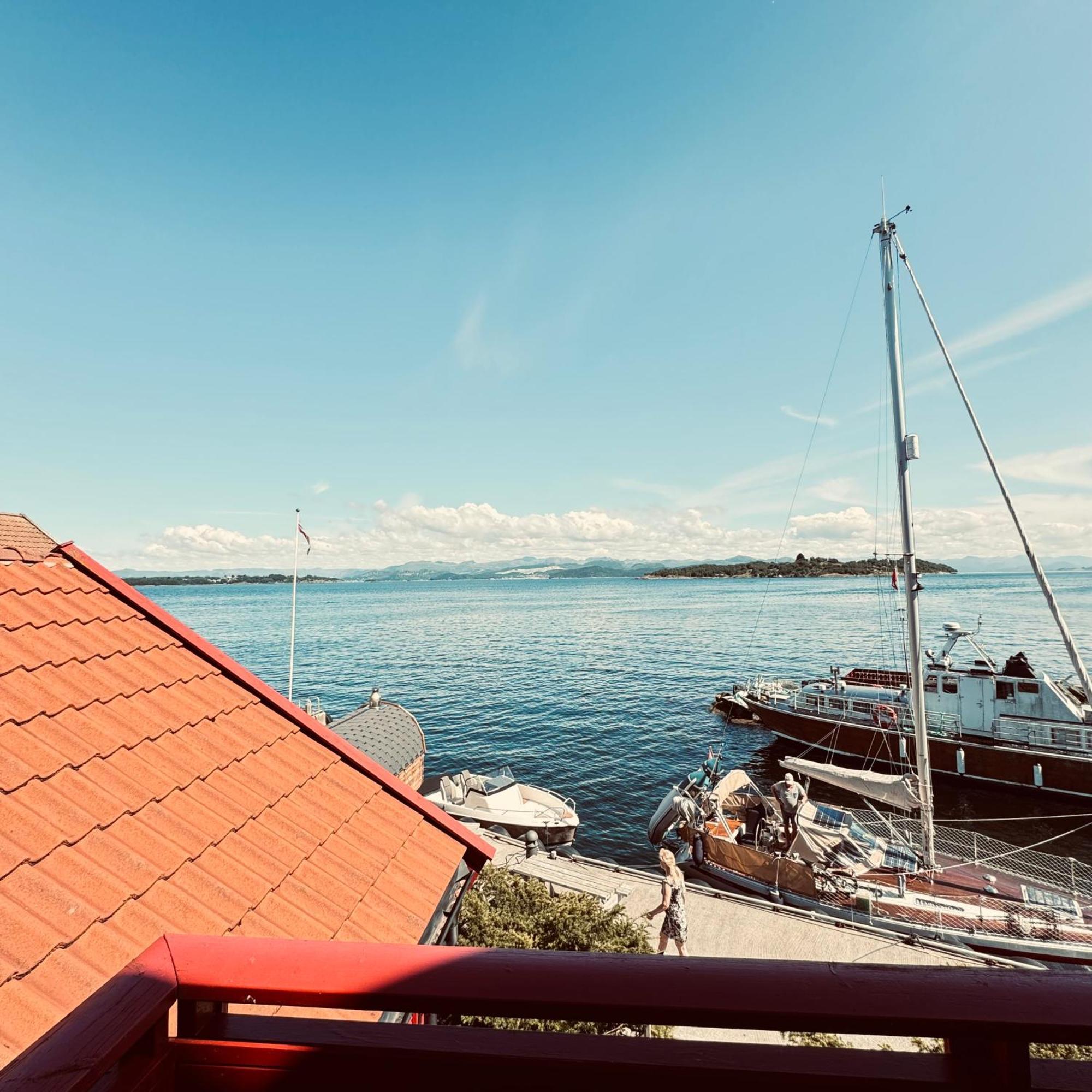 Sjoberg Hotell Og Ferie Leiligheter Osthusvik Ngoại thất bức ảnh